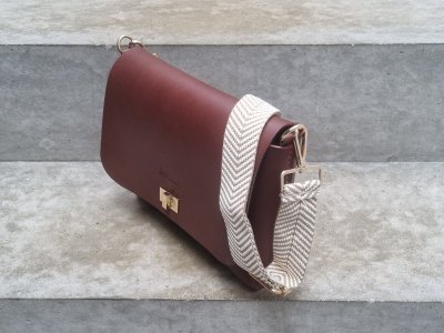 galerie/001 Taschen/008 Tina/resized/T0379 (2025-07-09) 2_small.jpg